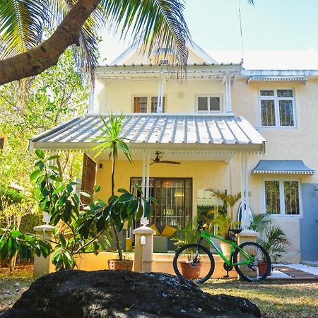 Wolmar Flic En Flac 3 Bedroom Beach Villa Экстерьер фото