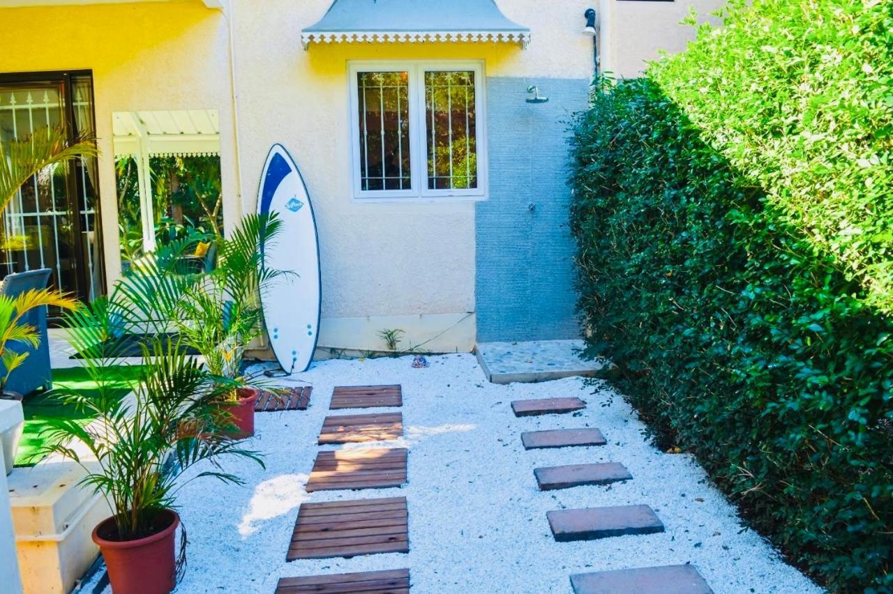 Wolmar Flic En Flac 3 Bedroom Beach Villa Экстерьер фото