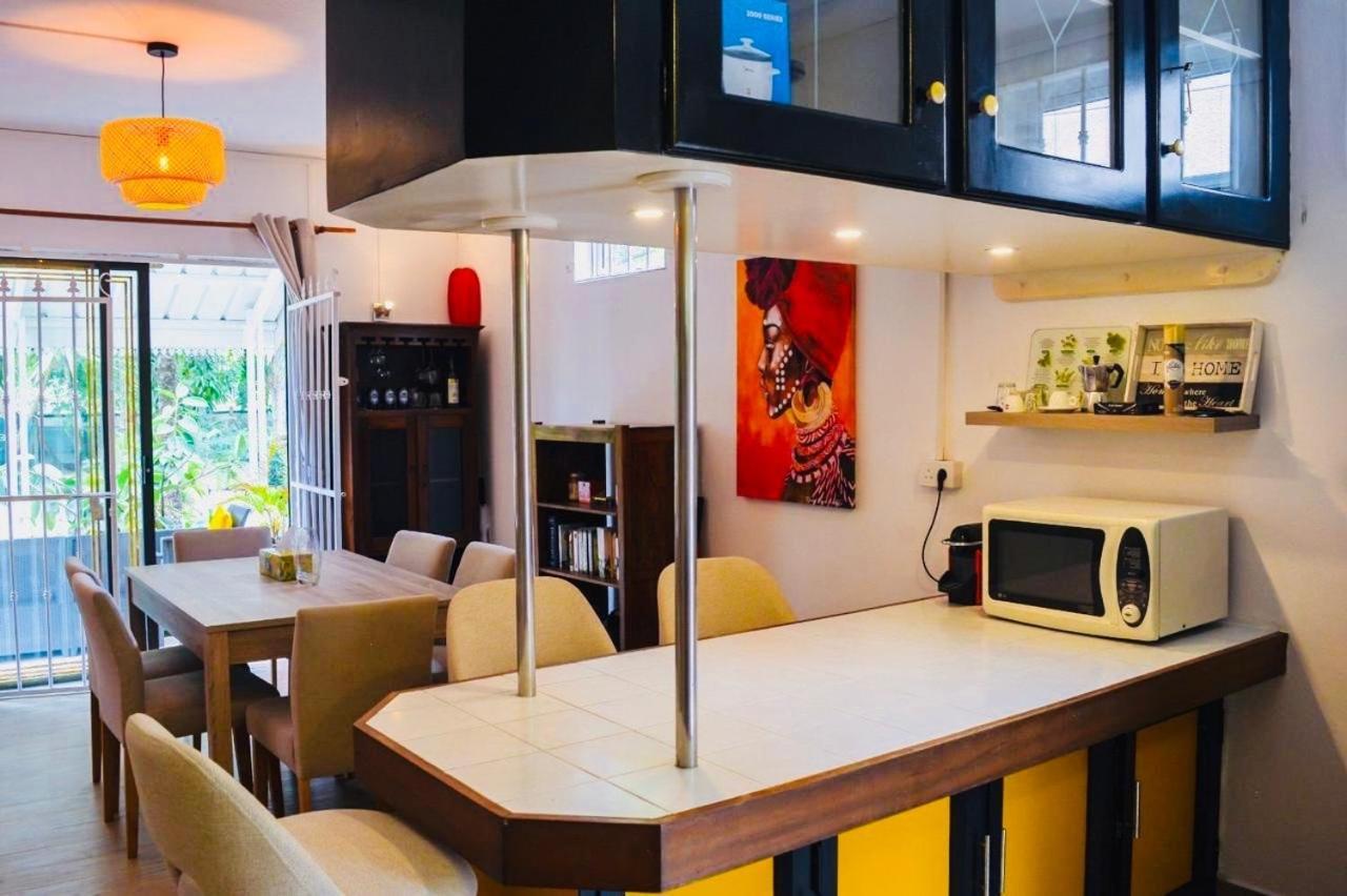 Wolmar Flic En Flac 3 Bedroom Beach Villa Экстерьер фото